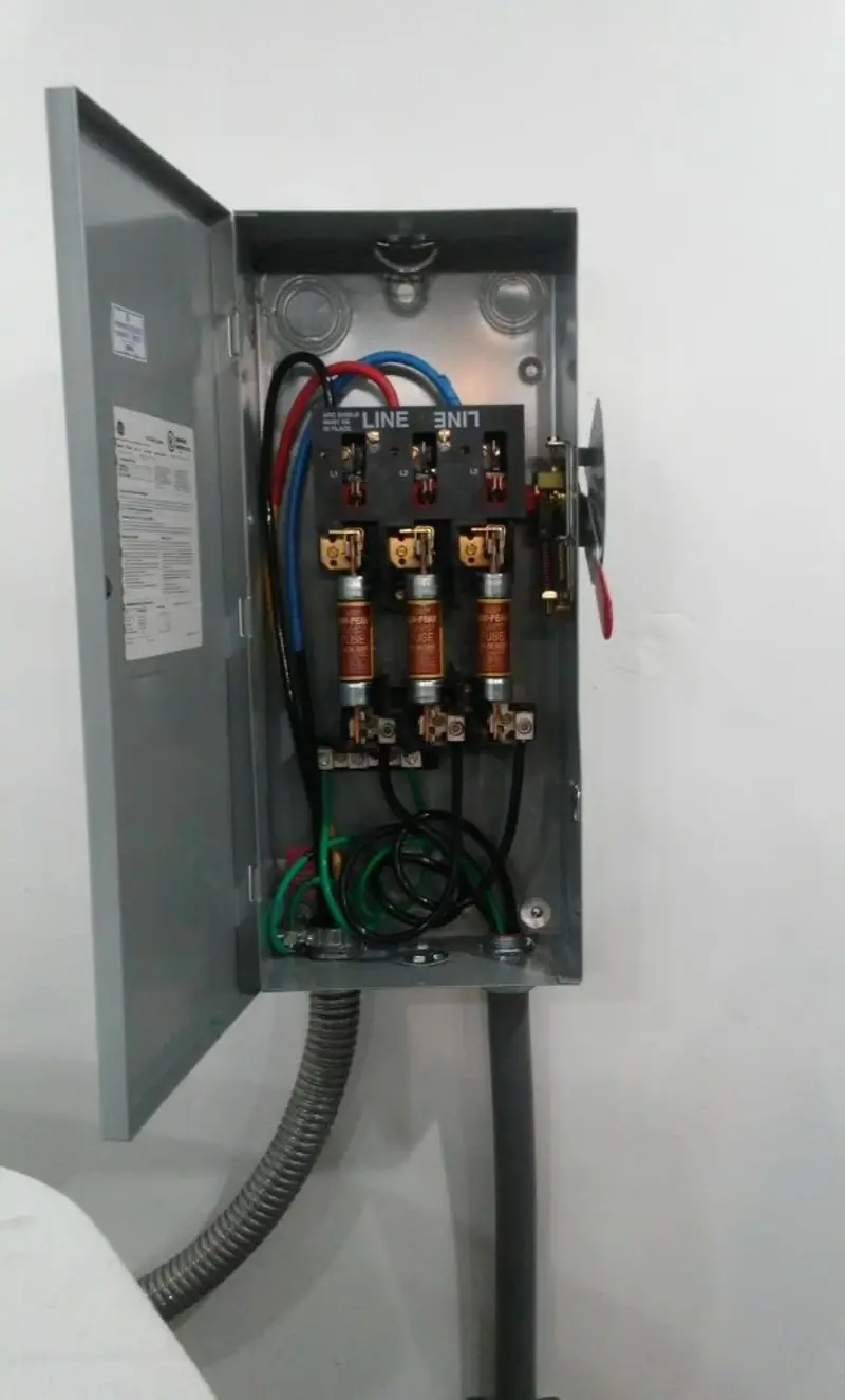 Three-phase disconnect switch installed for Electrical Wiring & Rewiring in Freeburg